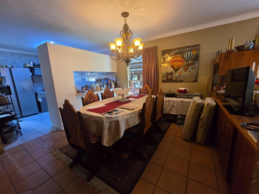 7 Bedroom Property for Sale in Langenhovenpark Free State